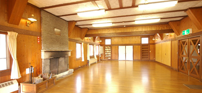 アンデレホール